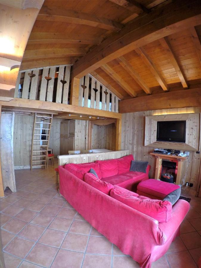L'Isatis Chalet Hotel Сен-Мартен-де-Бельвиль Экстерьер фото